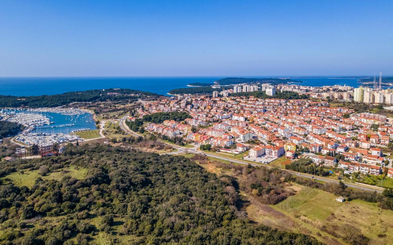 Apartment Blue Pula, New, Family Friendly, Comfortable, Free Parking And Wifi Kültér fotó
