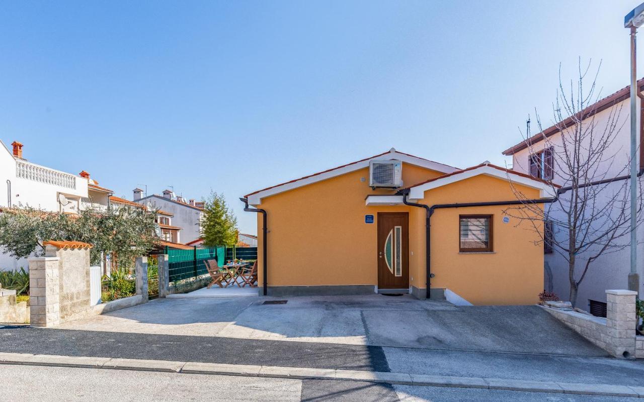 Apartment Blue Pula, New, Family Friendly, Comfortable, Free Parking And Wifi Kültér fotó