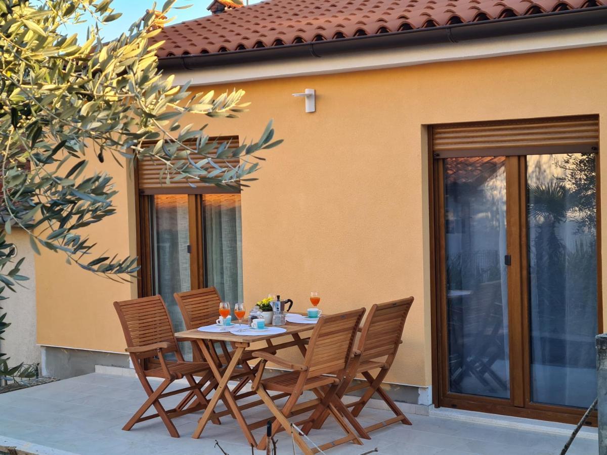 Apartment Blue Pula, New, Family Friendly, Comfortable, Free Parking And Wifi Kültér fotó